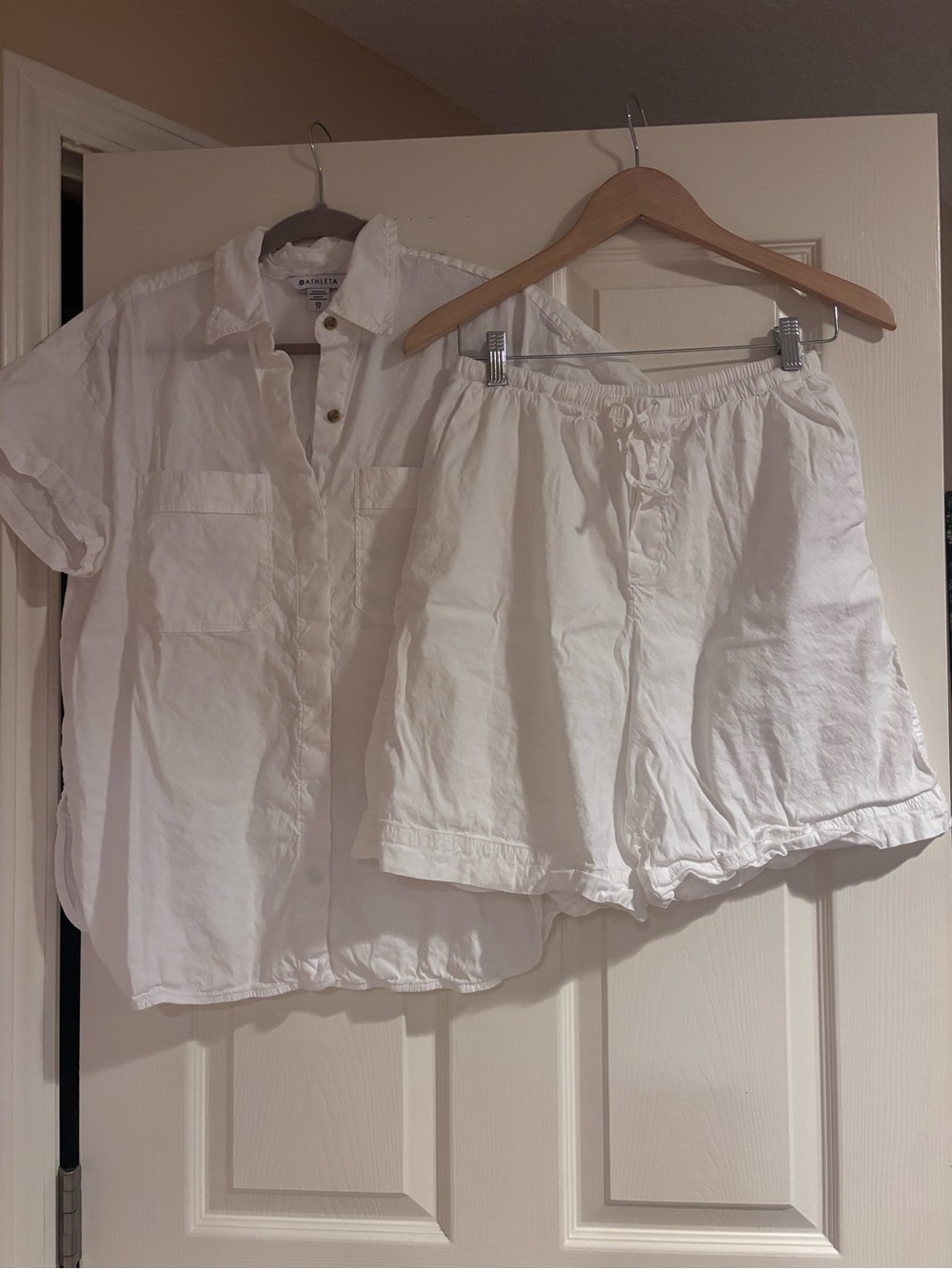 Athleta Outfit High Waist Drawstring Linen-Blend Shorts and Linen Camp Shirt -XS